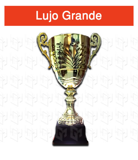 copa grande dorada de lujo