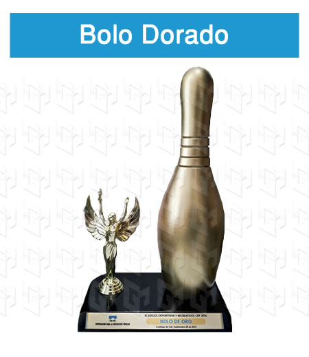 bolo dorado en madera con figura y placa